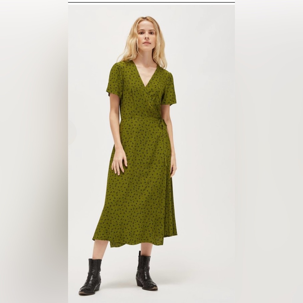 LACAUSA Georgette Tallulah Dress in Moss Green. Small.